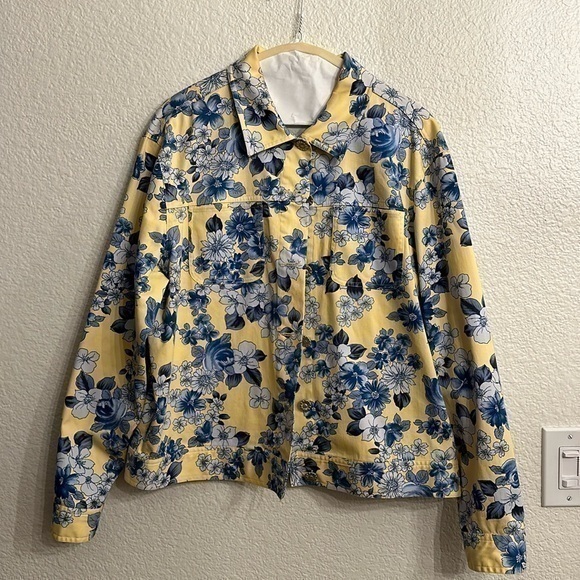 Drapers and Damon’s yellow coat with blue flowers large - Picture 1 of 3